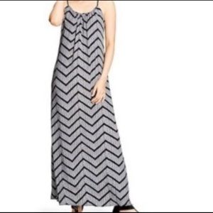 5 for $25 Black and grey zig zag print maxi dress